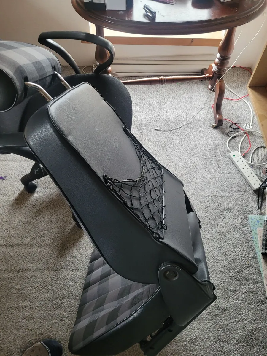 Front Seats - 88 Mercedes G Wagon w460 - Image 1