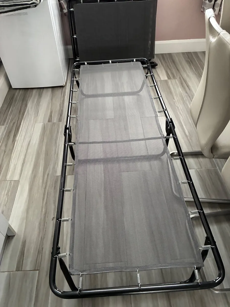 Folding beds - Image 1