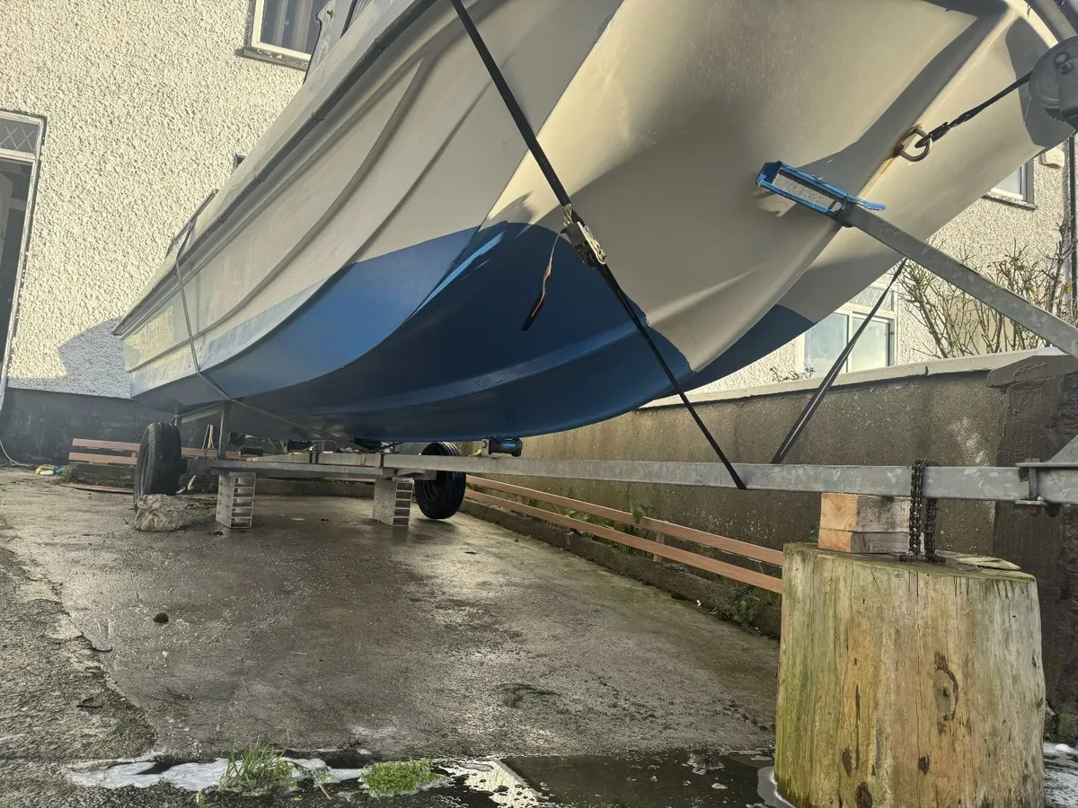 Boat - 16ft - Image 4