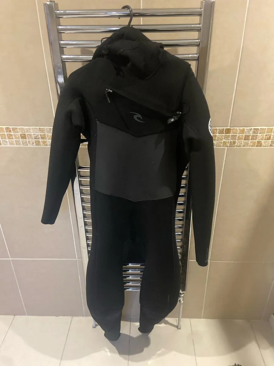 Rip Curl Dawn Patrol 5/4 hooded MT - Image 1