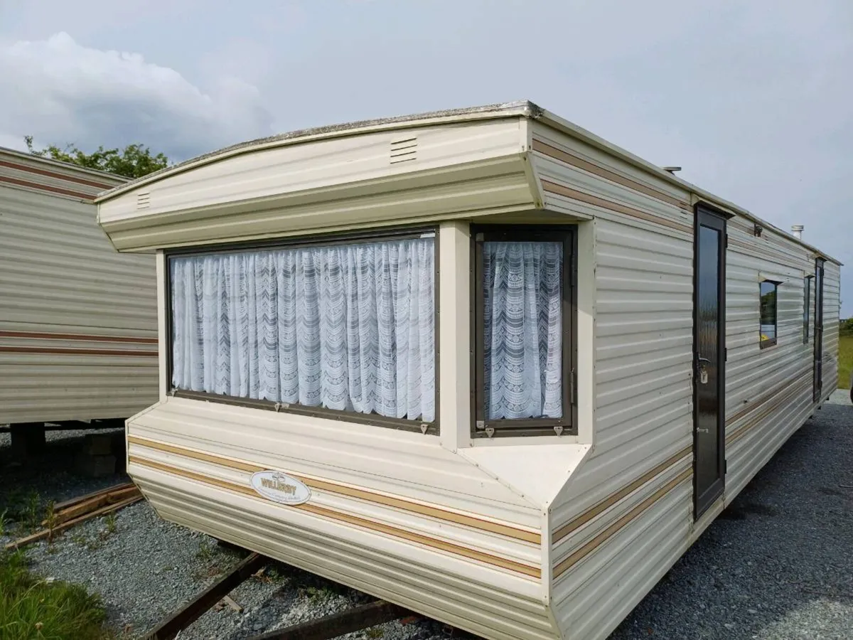 35ft x 10ft 3 bedroom Mobile Home for sale - Image 1