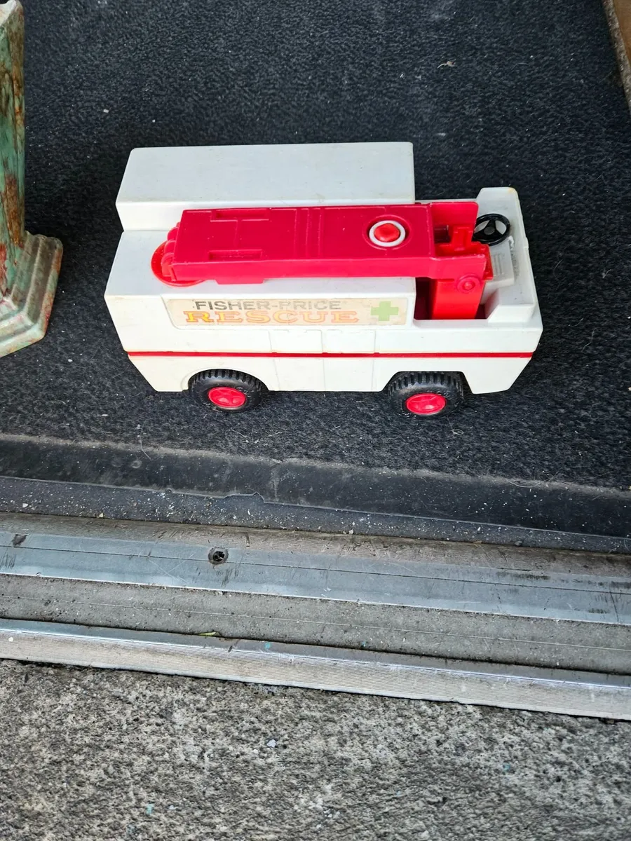 Vintage Fisher Price - Image 1