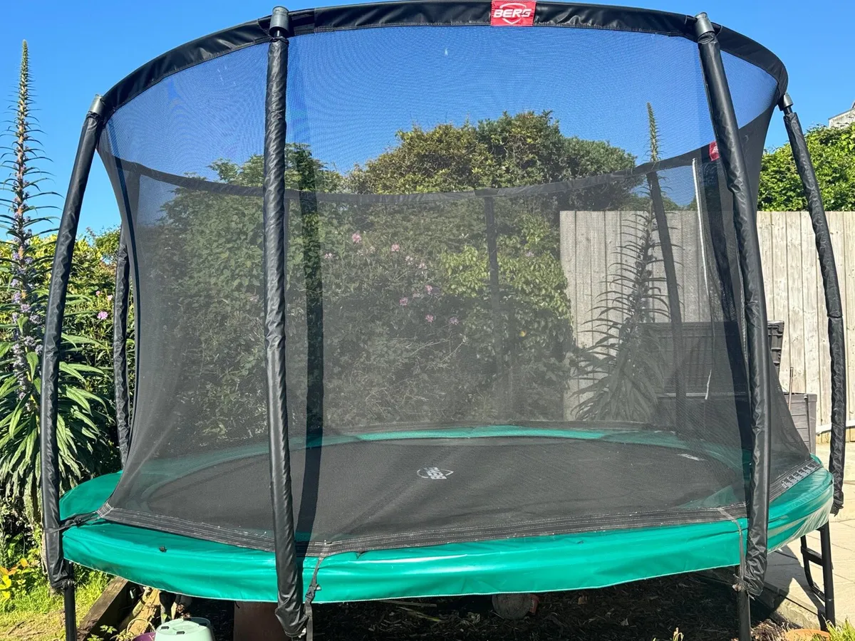 Berg 380cm DeLuxe Trampoline - Image 1