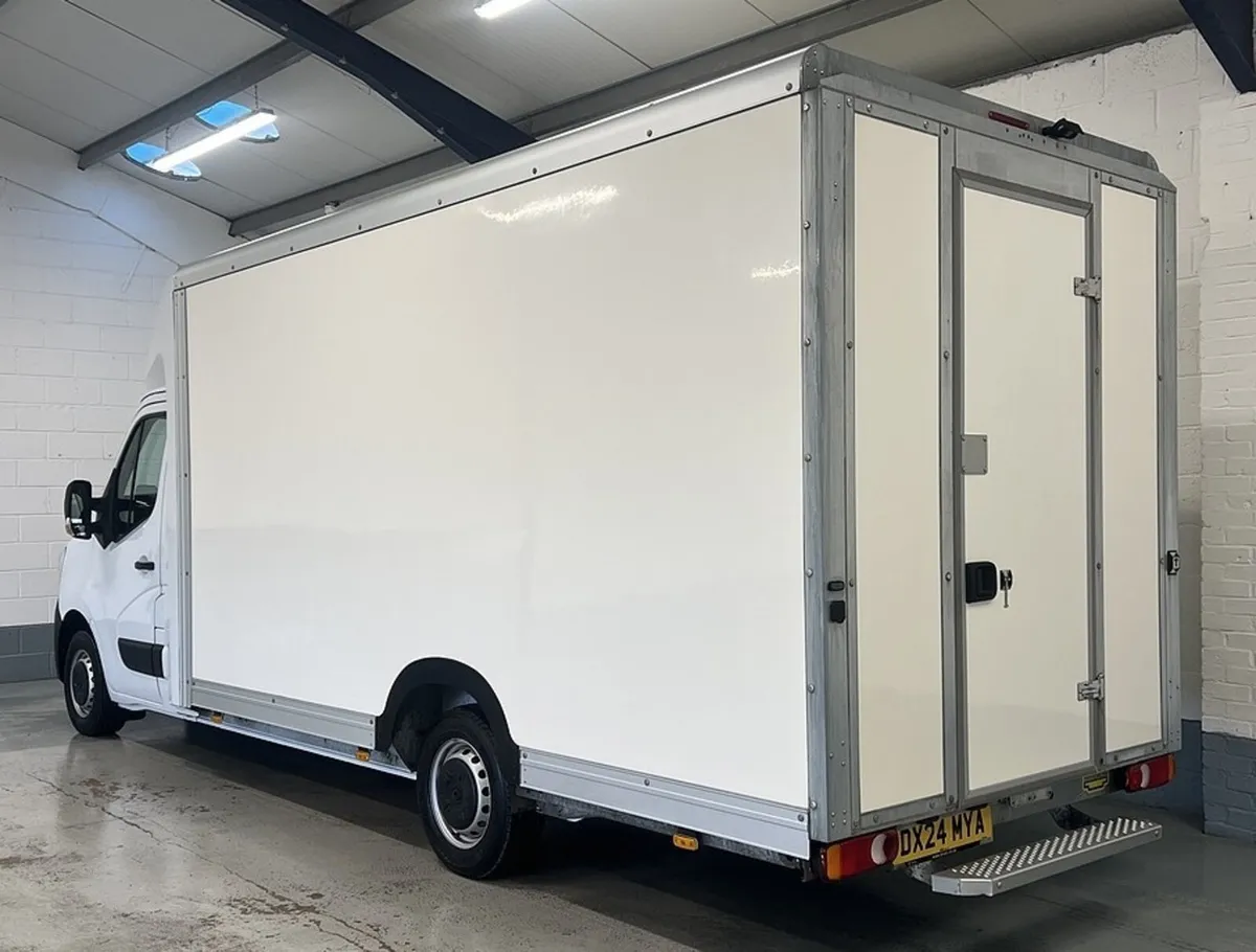 2024 Renault Master Luton Box Low Loader Van - Image 1