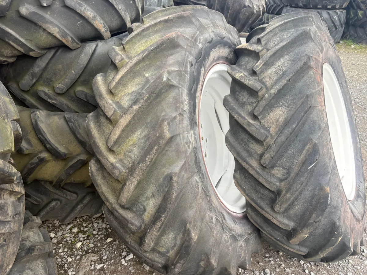 Ford 4000 wide wheels - Image 2