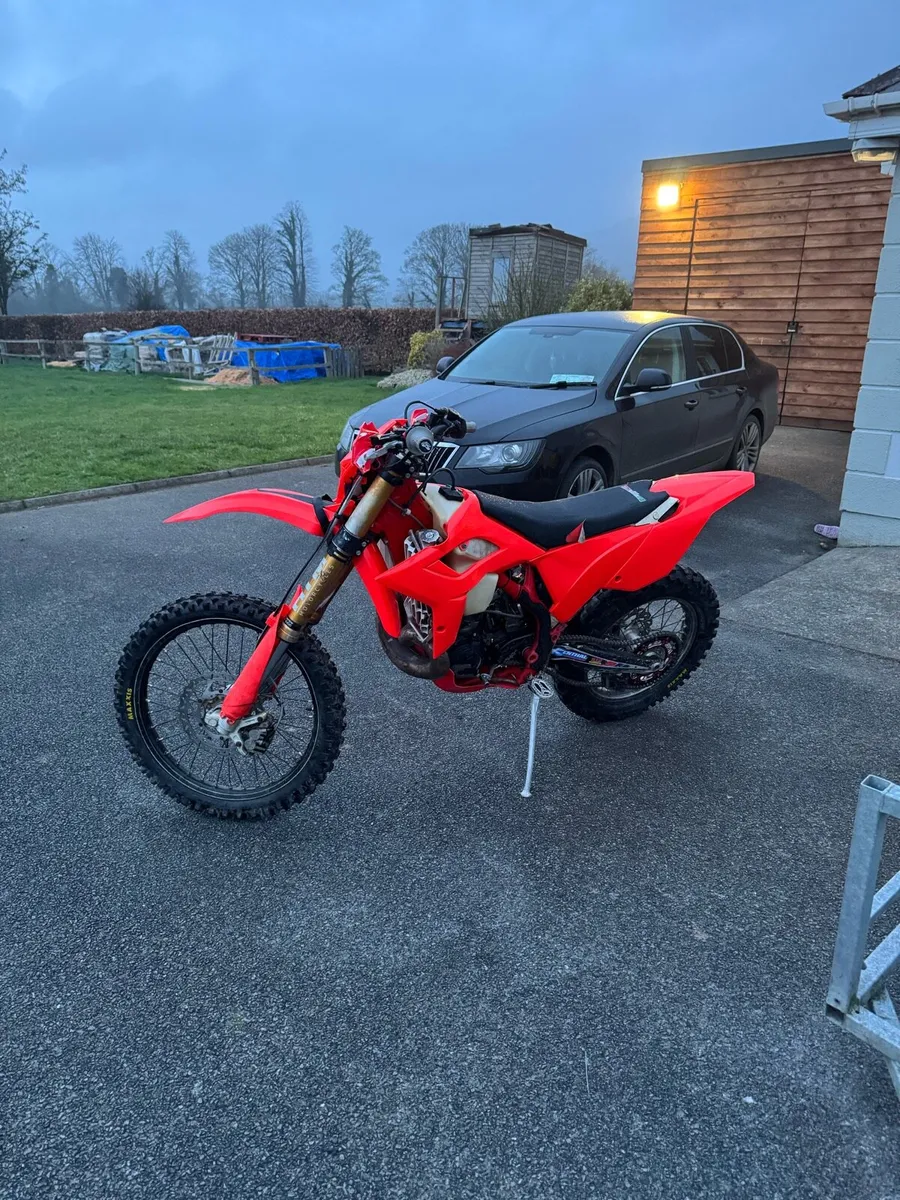 2016 beta 300rr - Image 4