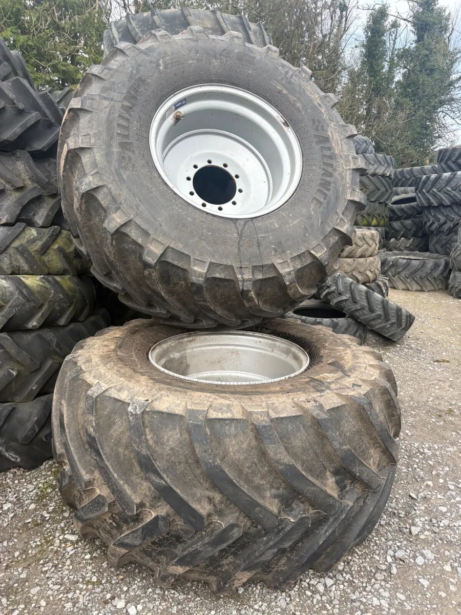 800-65/32 10 stud - Image 1