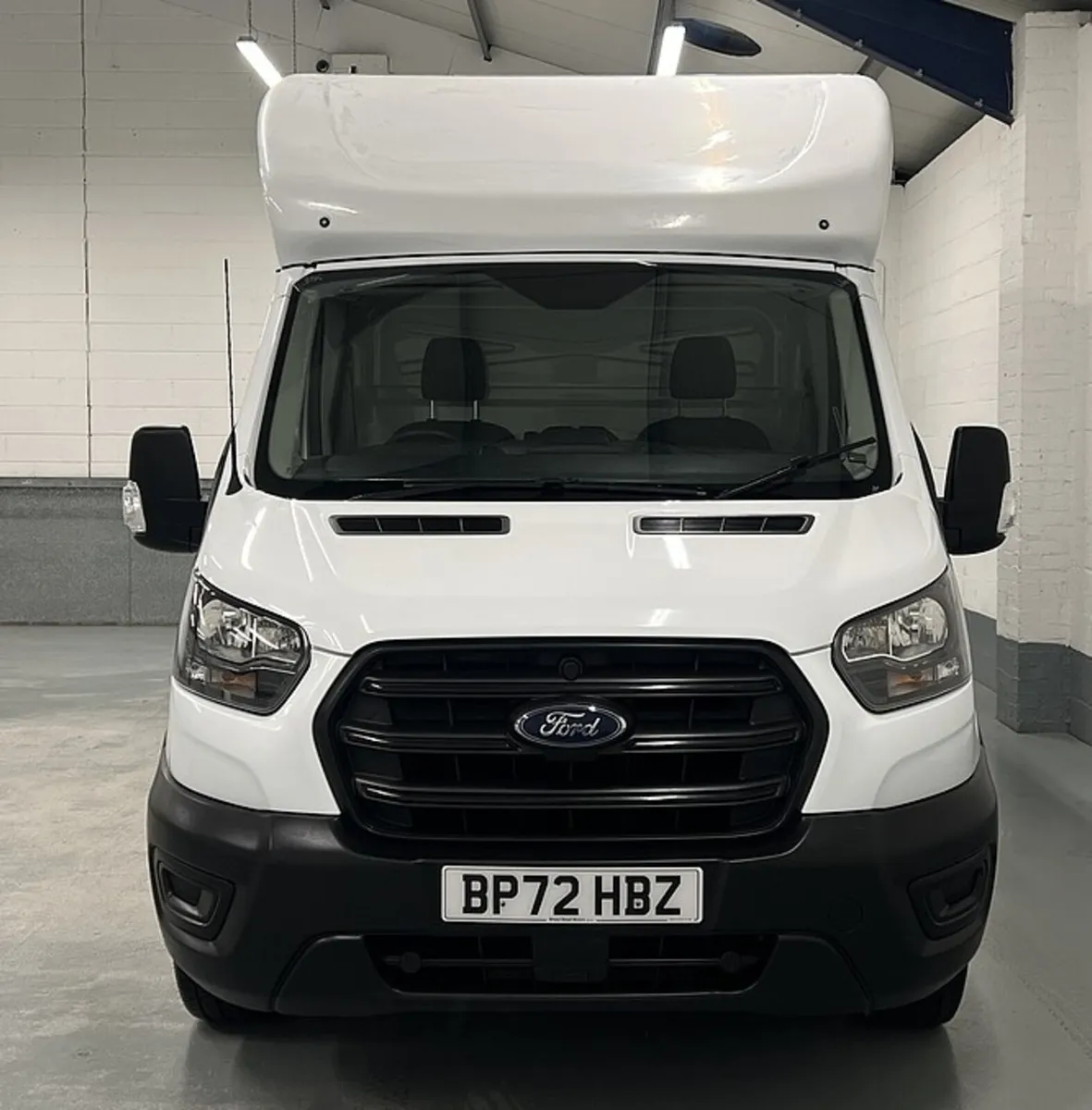 2022 Ford Transit Luton Box Low Loader Van - Image 3