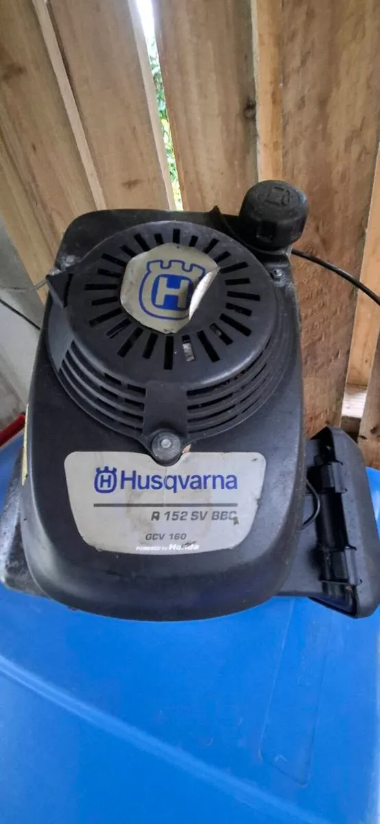 Lawnmower engine - Image 1