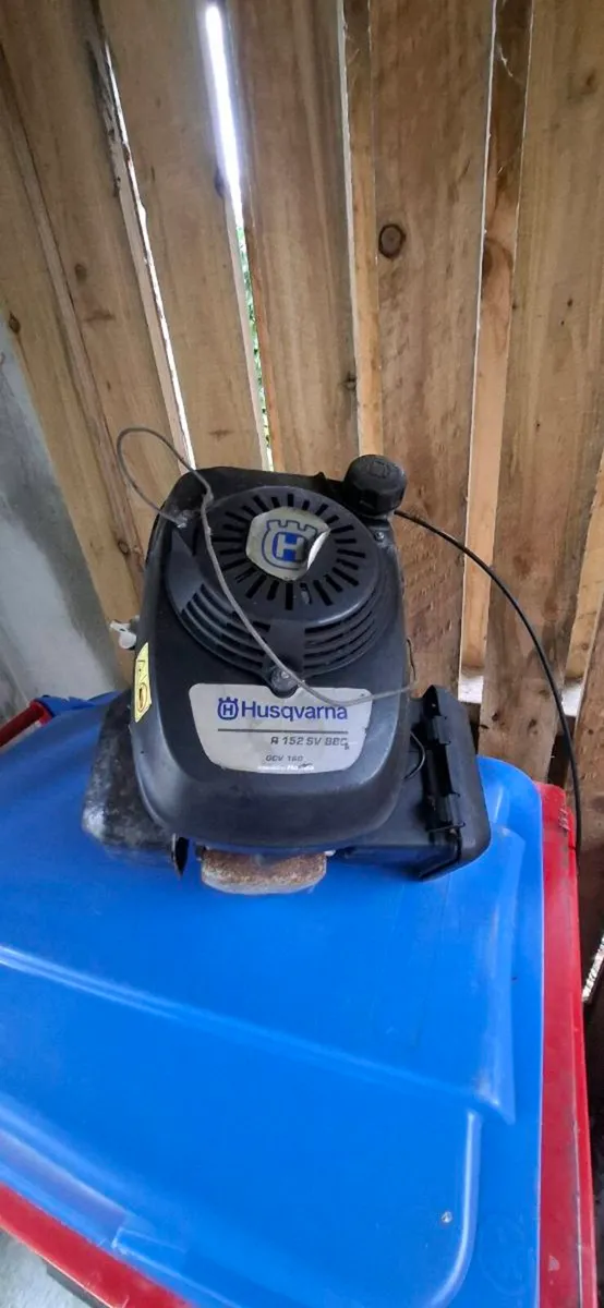 Lawnmower engine - Image 2