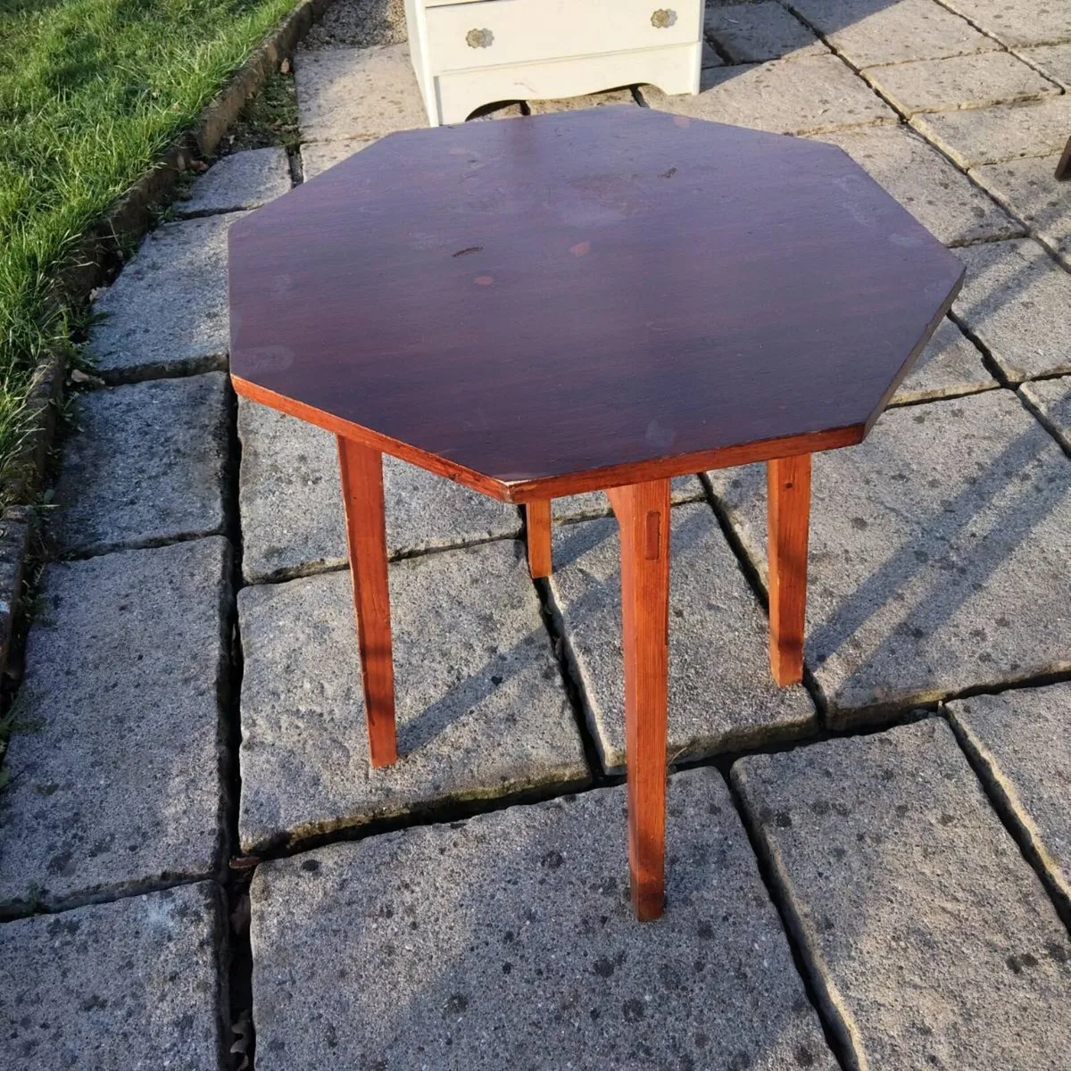 Octagonal Table - Image 2
