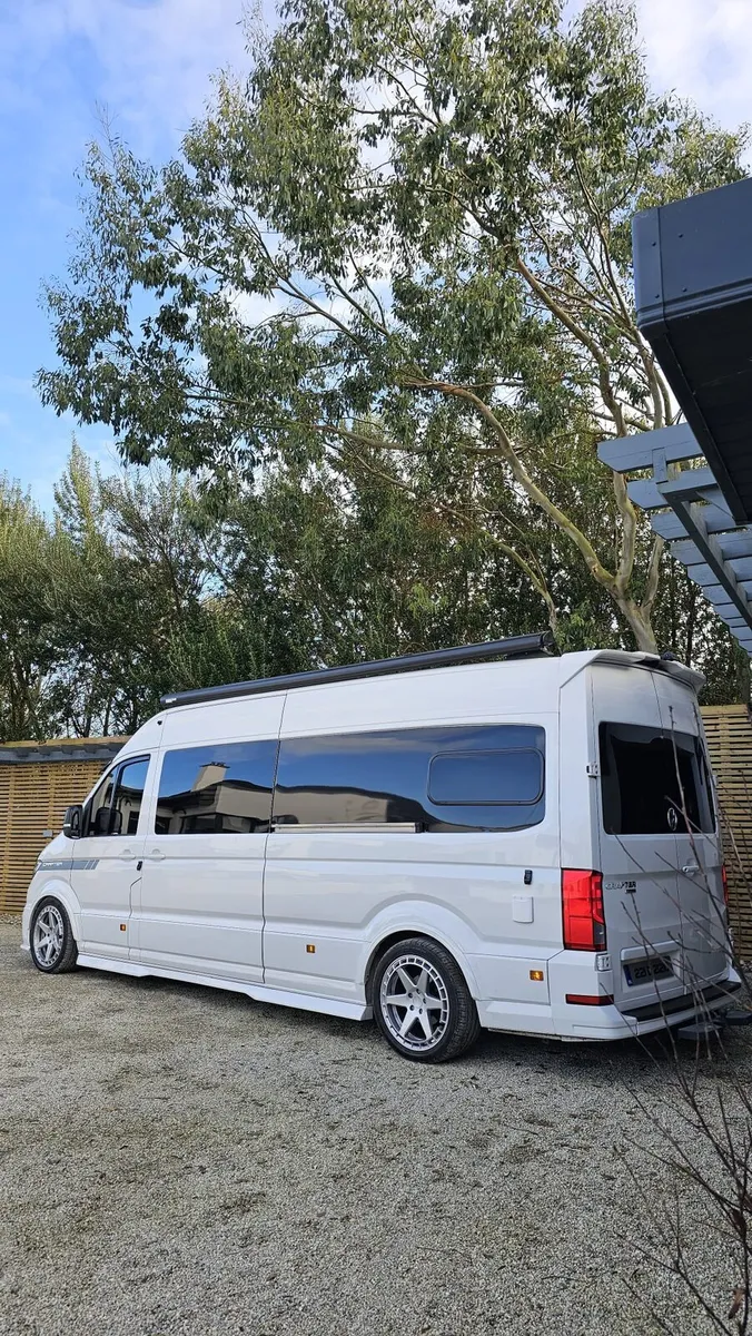 Camper van - Image 2