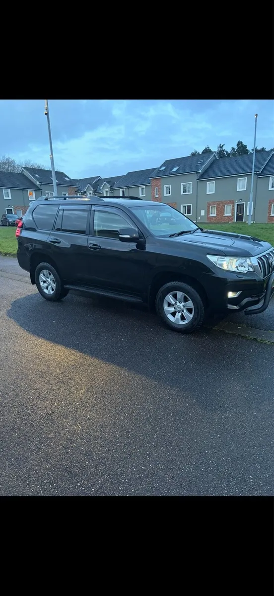 Toyota landcruiser - Image 1