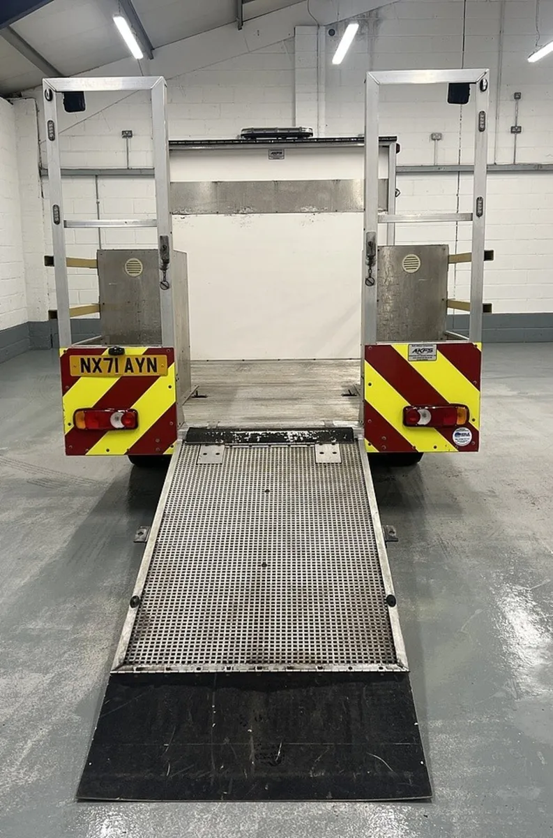 2021 Peugeot Boxer Dropside Van - Image 1