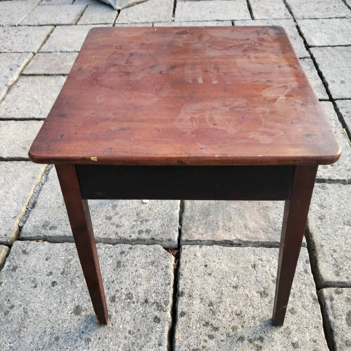 Small Table - Image 1