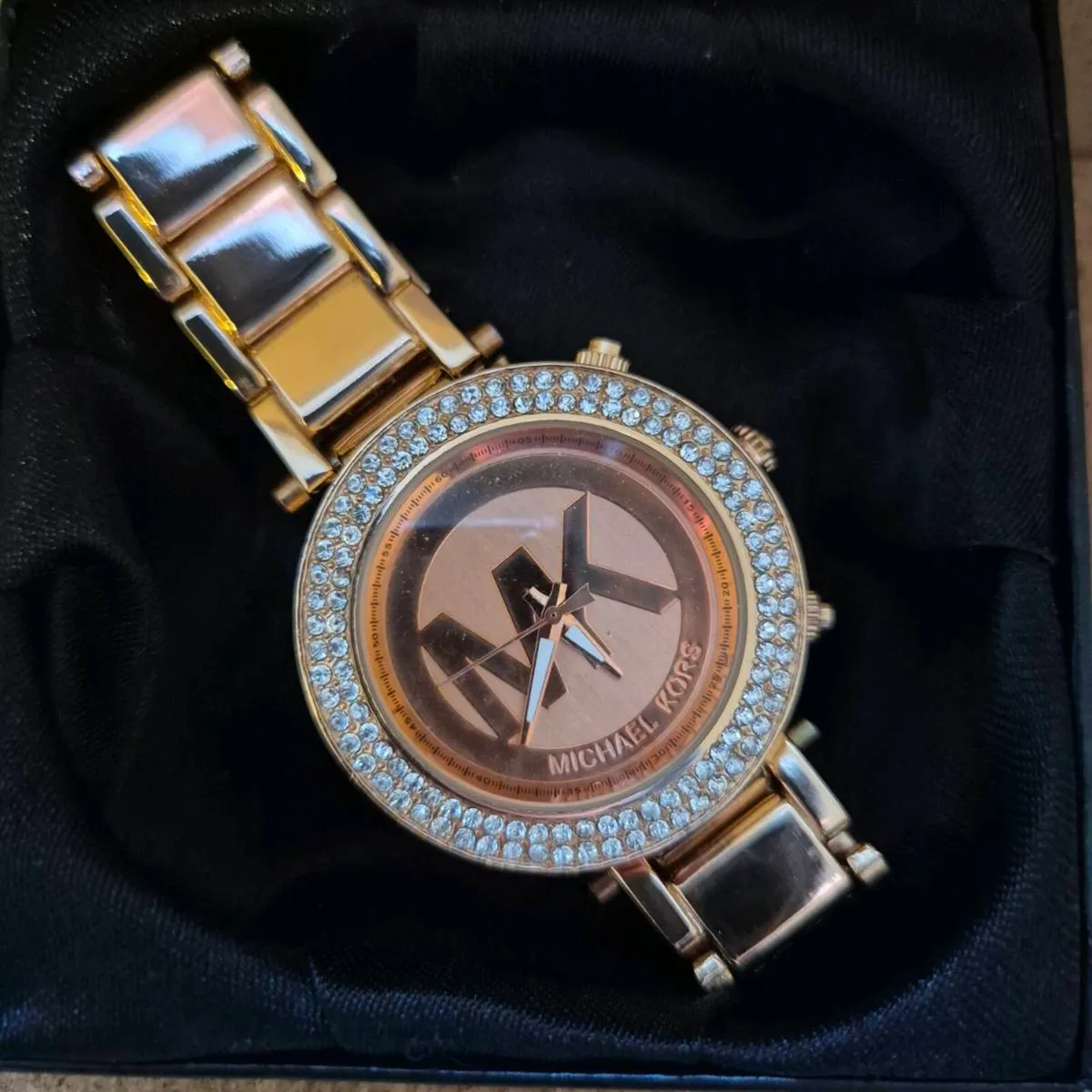 Women's Michael Kors Watch, Great Condition - Image 1