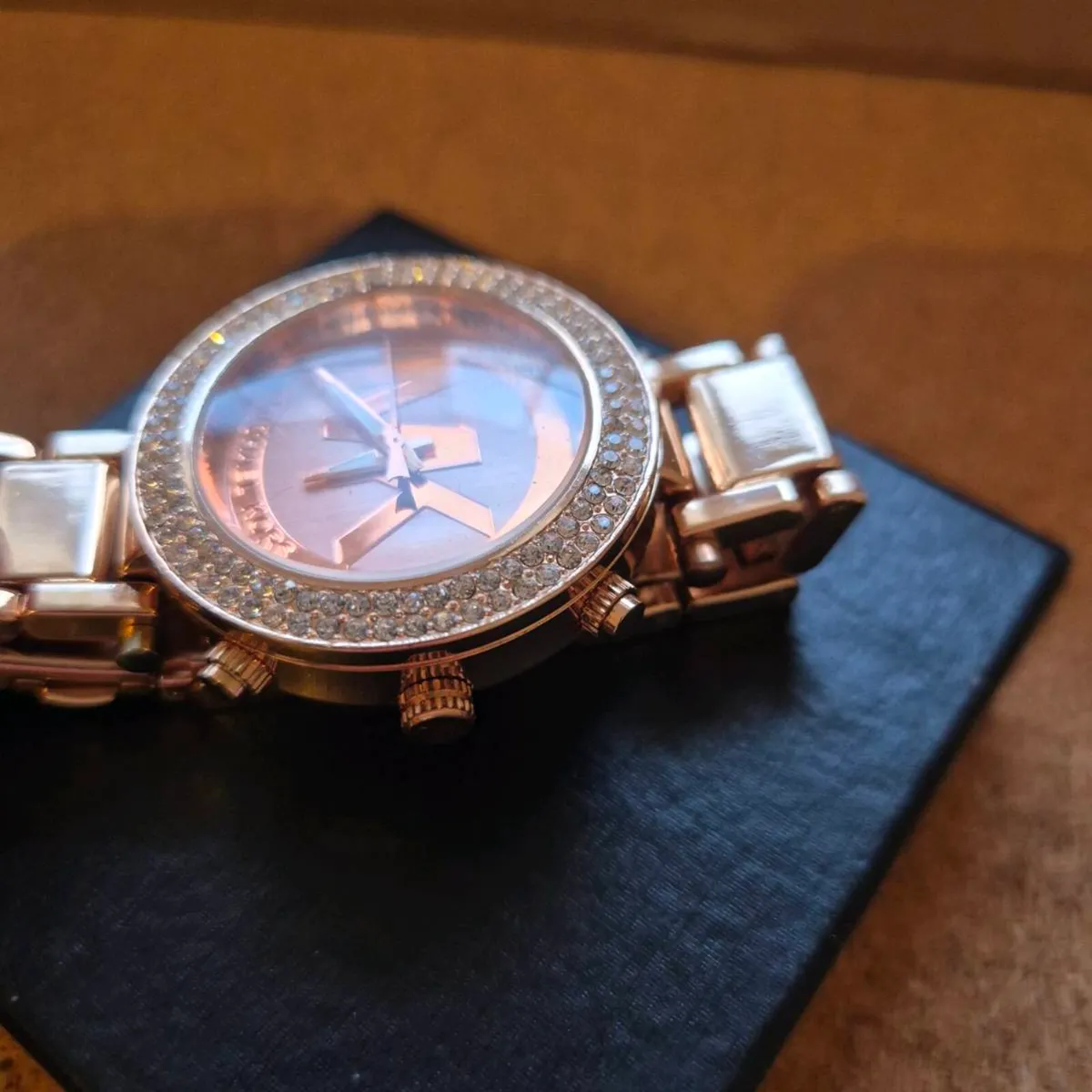Women's Michael Kors Watch, Great Condition - Image 3