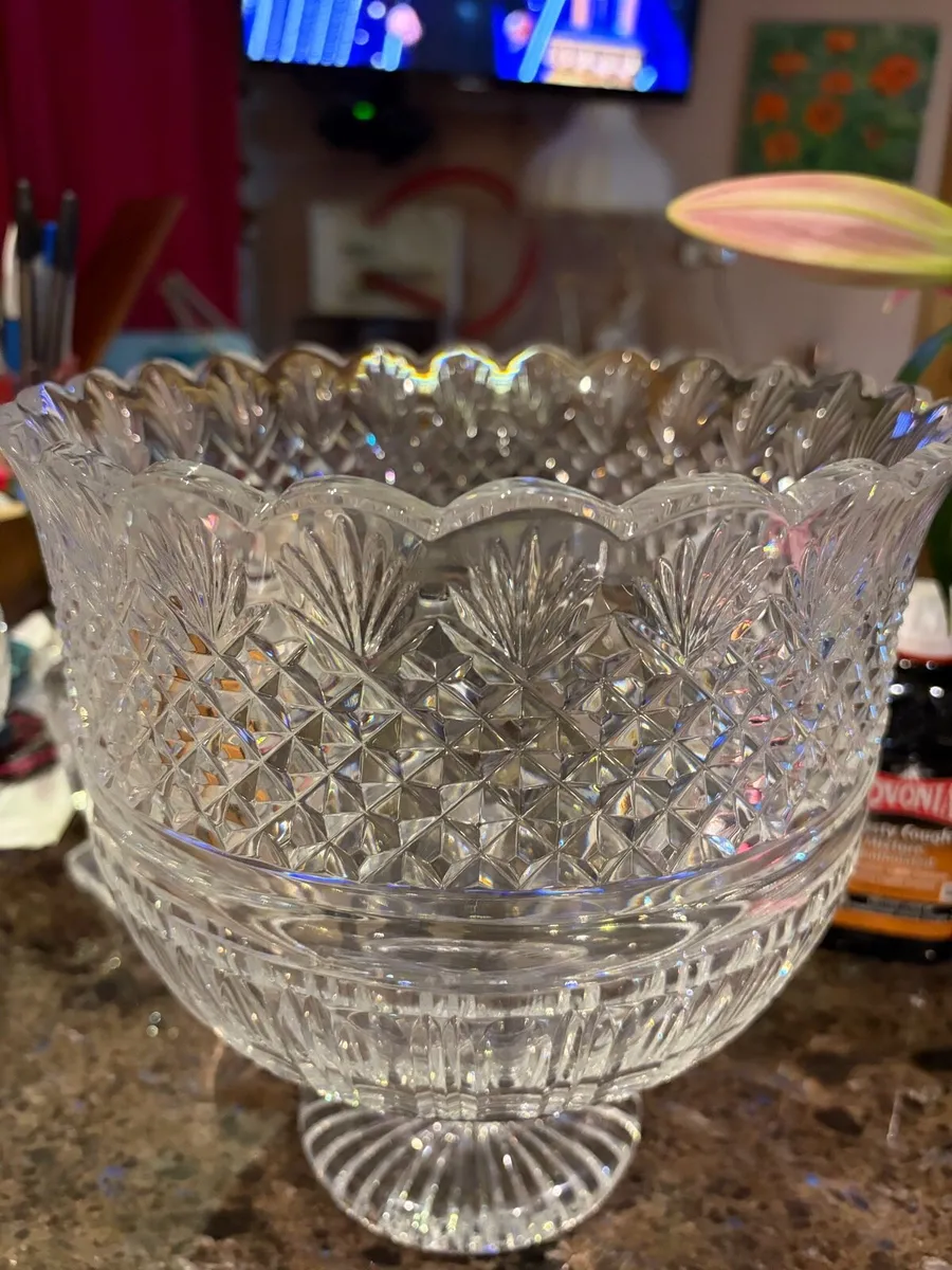 Waterford crystal decorative large bowl - Image 3