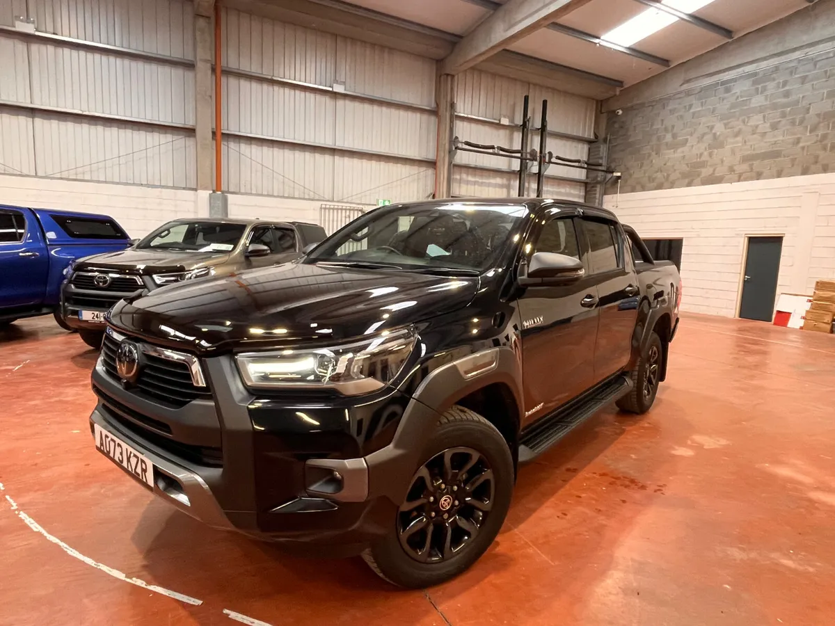 2023 Toyota Hilux 2.8 Invincible X Auto - Image 1