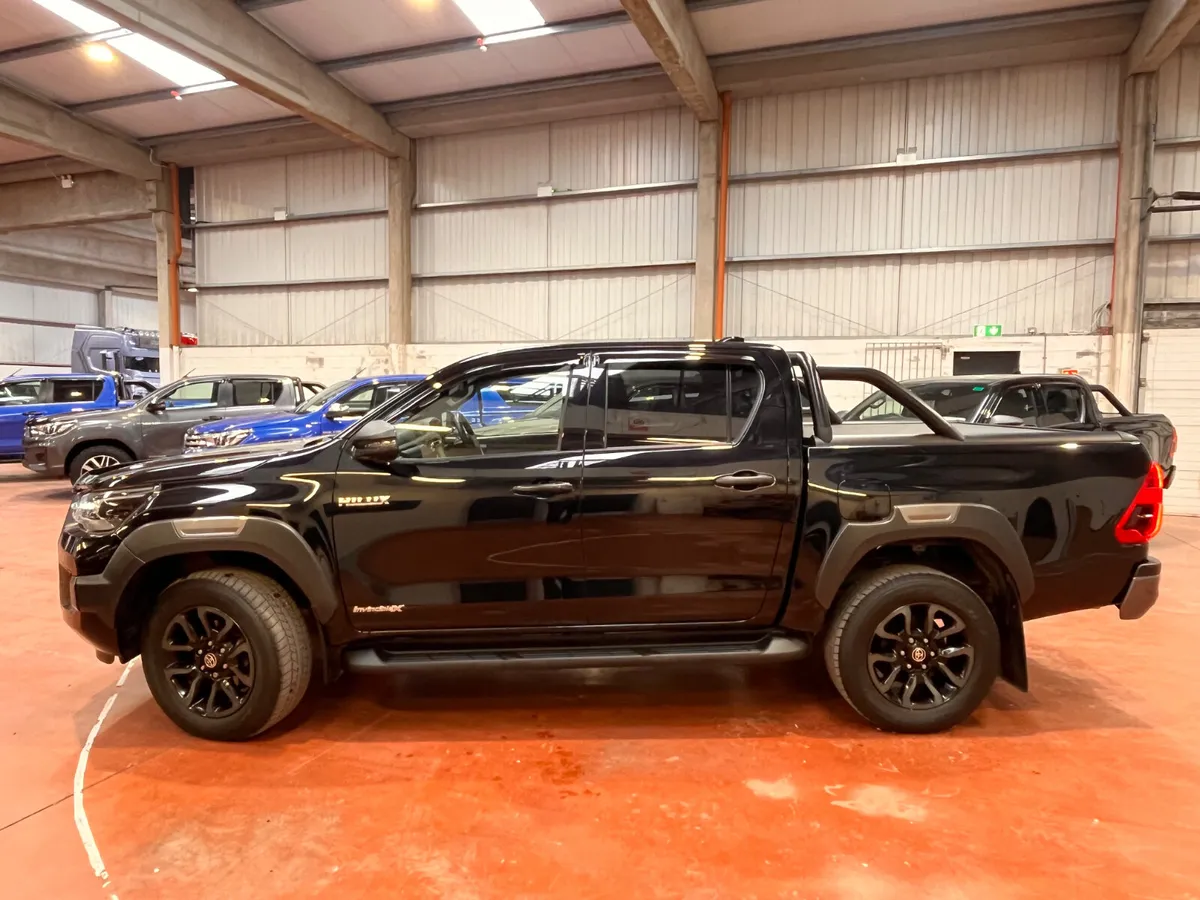 2023 Toyota Hilux 2.8 Invincible X Auto - Image 4