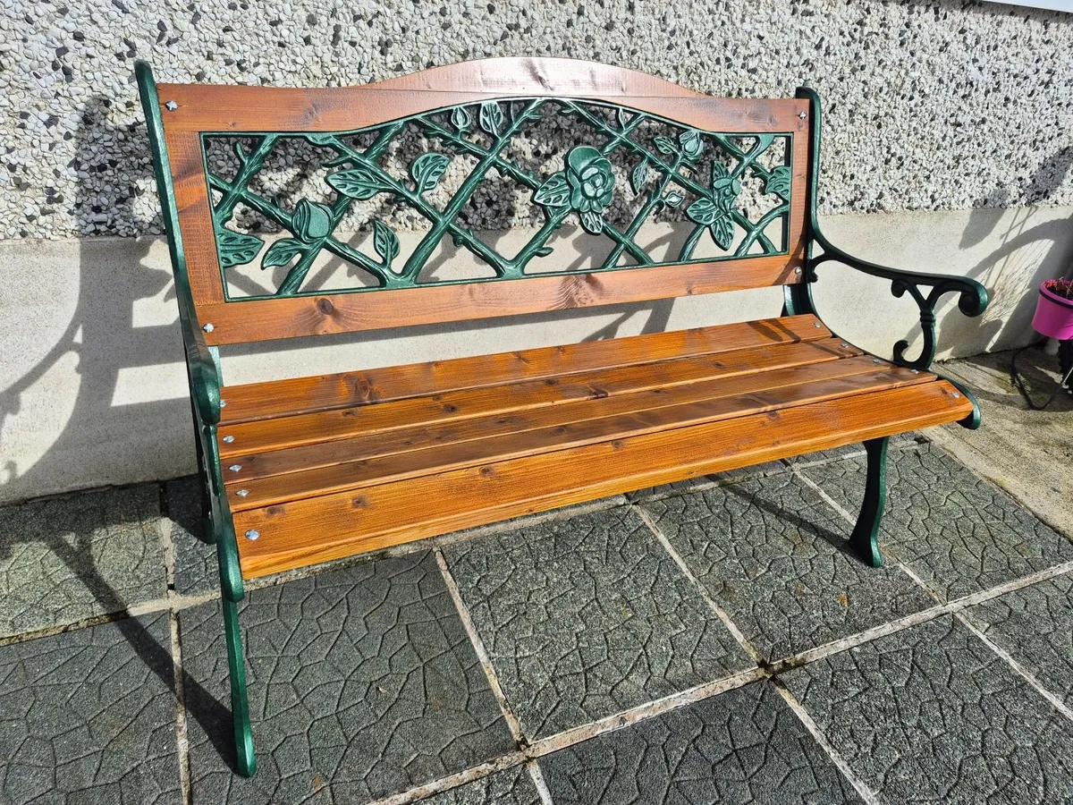 Cast iron Garden bench - Image 2