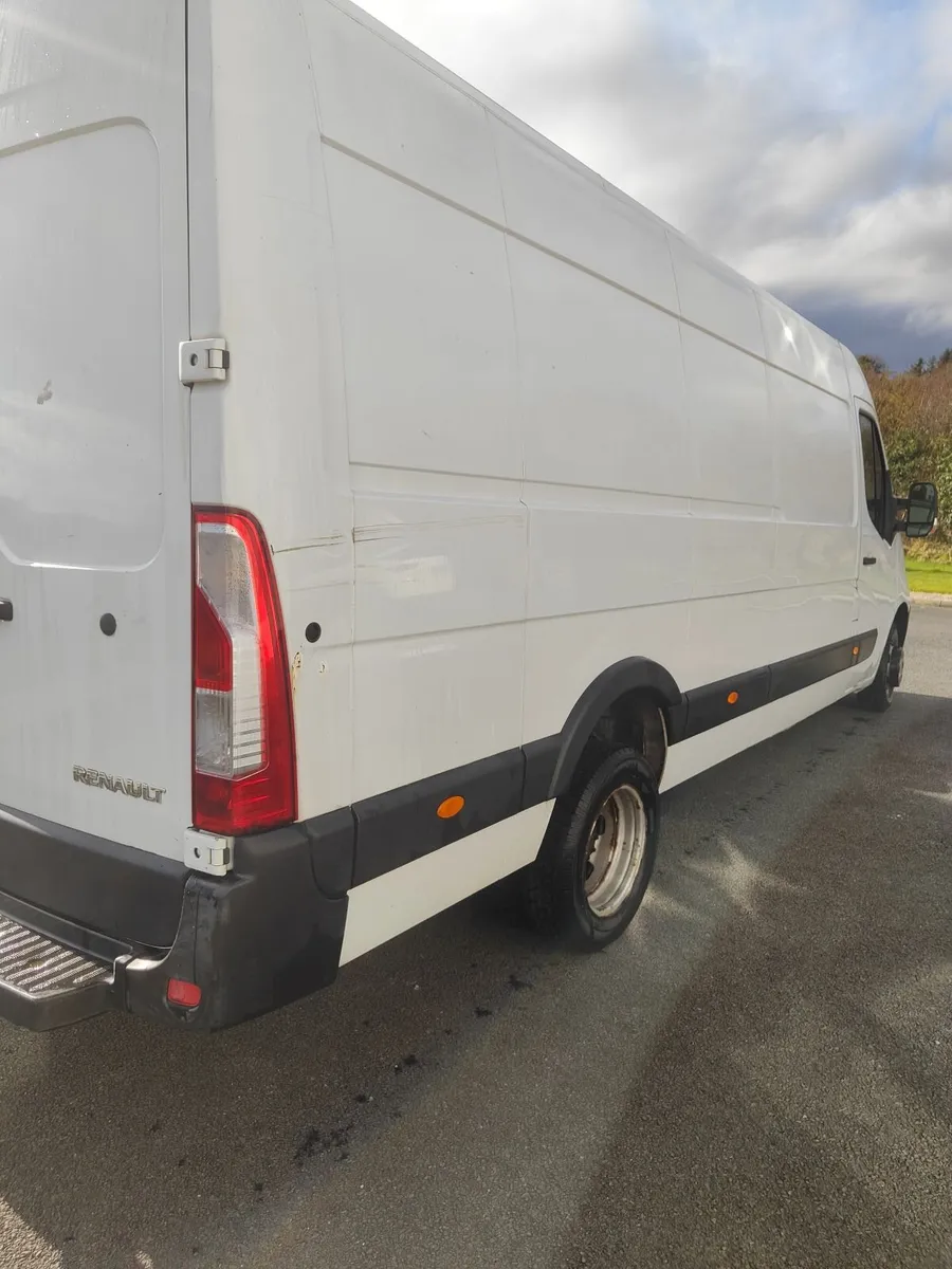 Renault Master 2016 twin  wheel 🎡 - Image 2