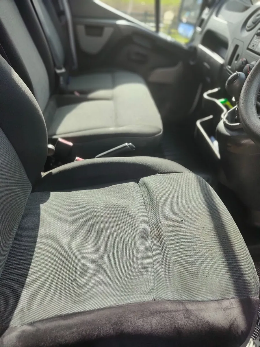 Renault Master 2016 twin  wheel 🎡 - Image 3