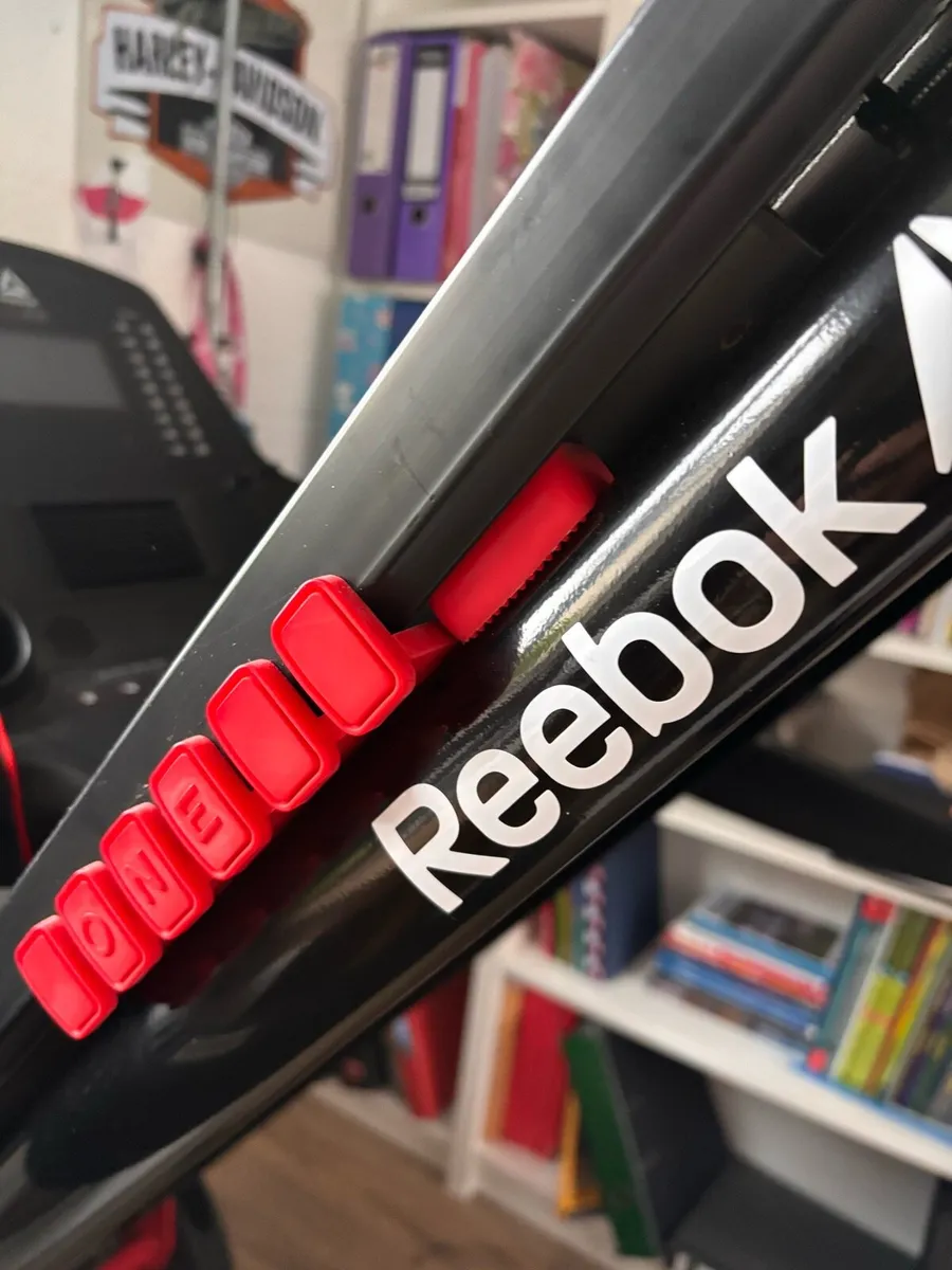 Reebok One GT40S Treanmill - Image 1