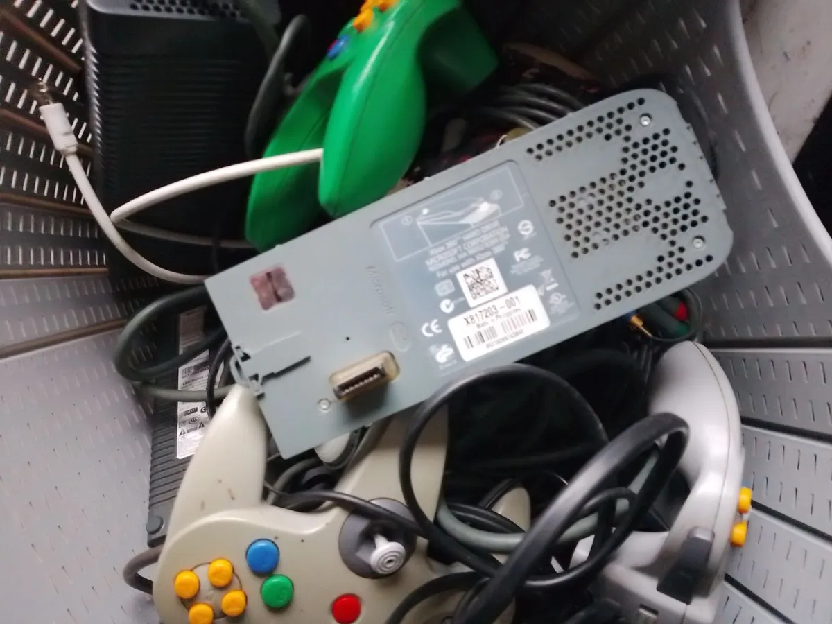 Game controllers - Image 4