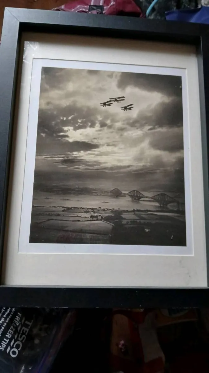 3 x Pictures - Image 3