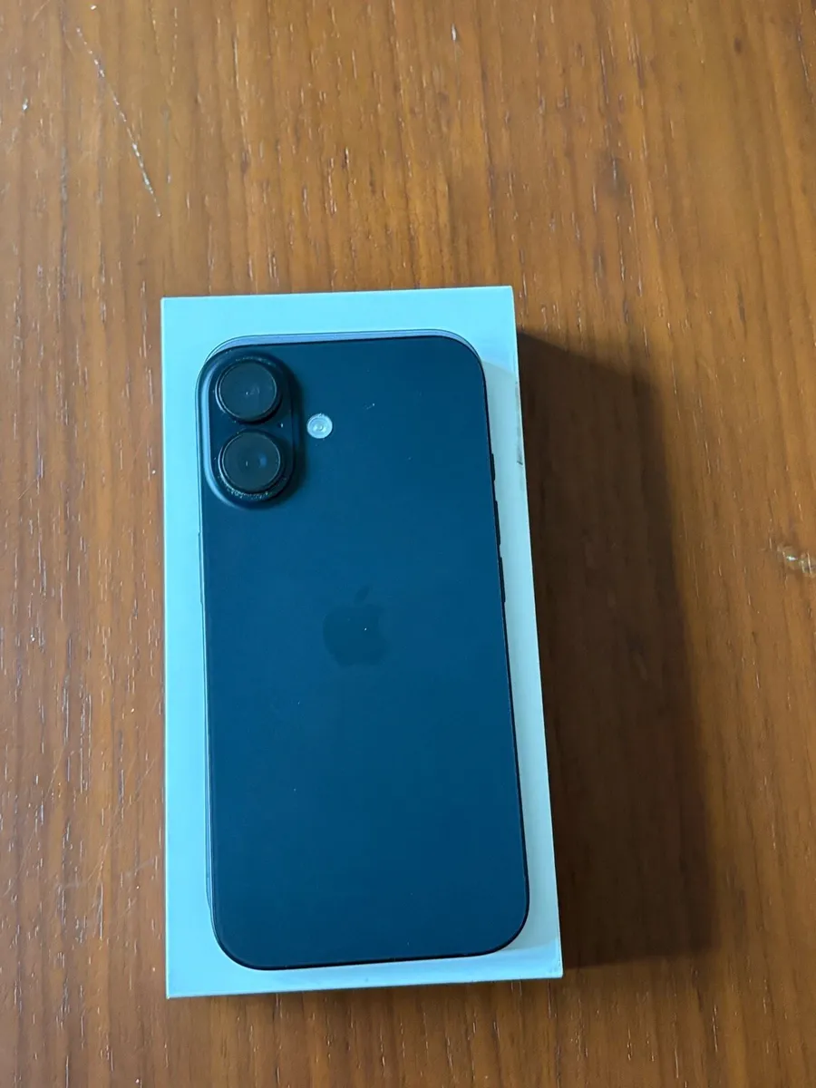 iPhone 16 128gb (like new) - Image 2