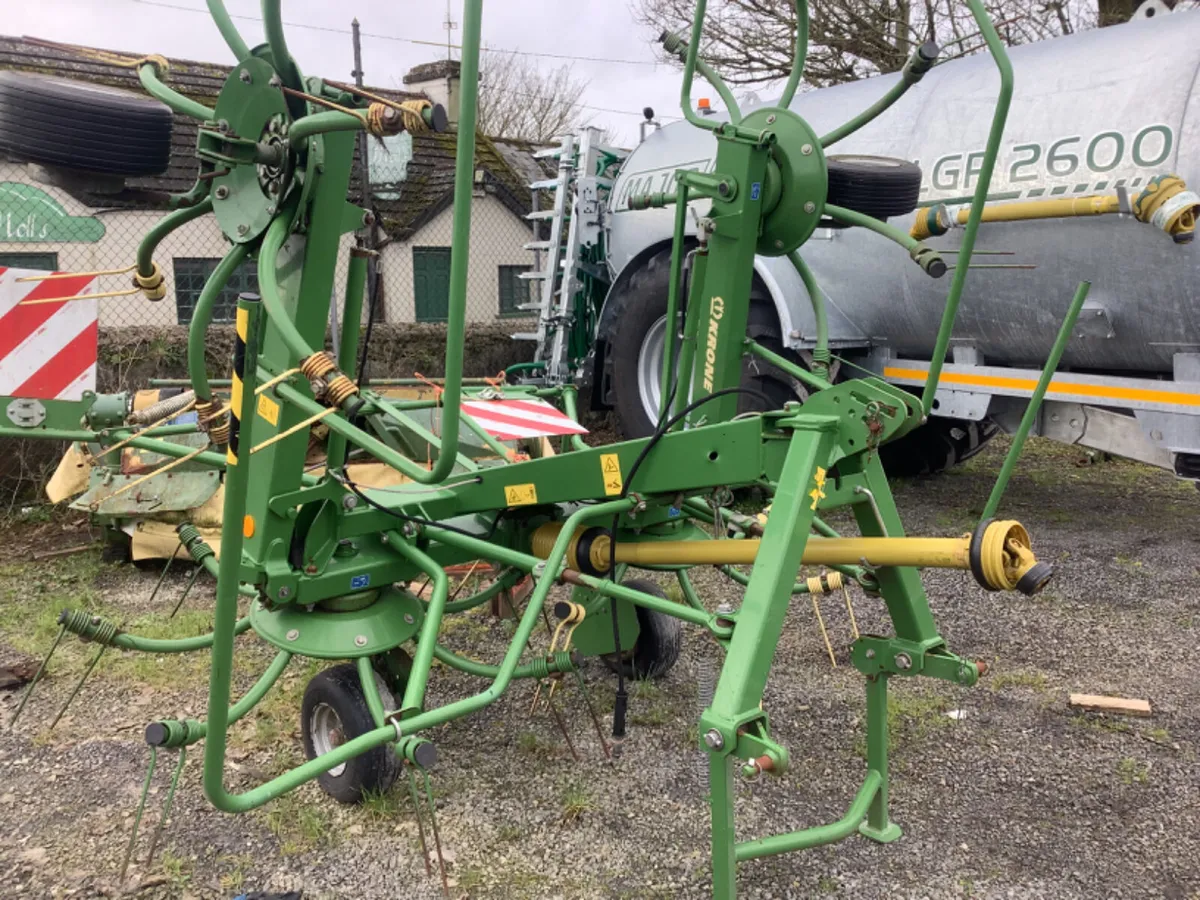 2018 Krone KW 552 four rotor tedder. - Image 1
