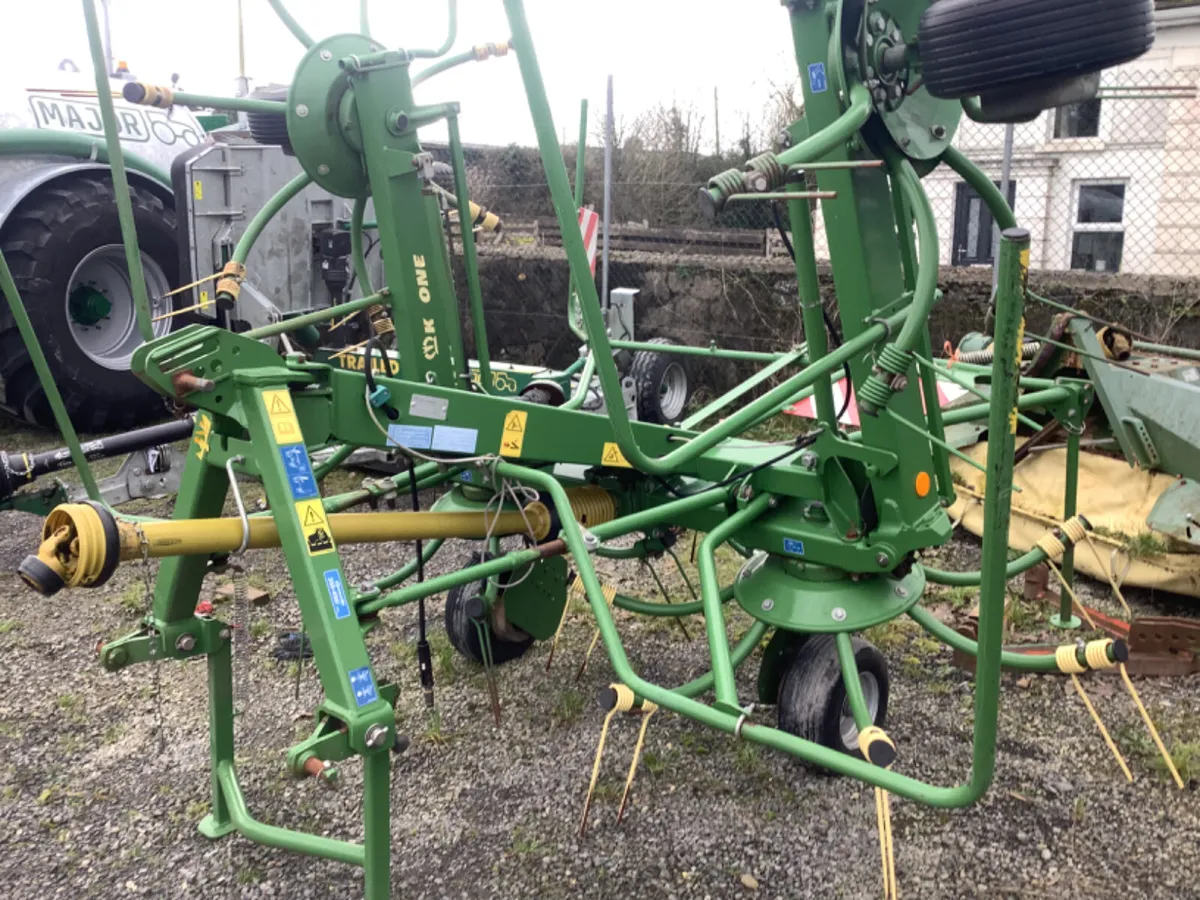 2018 Krone KW 552 four rotor tedder. - Image 2