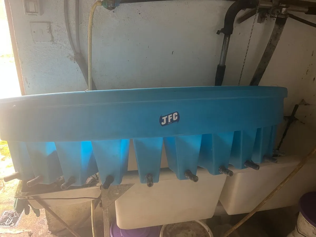 JFC 10 teat calf feeder - Image 1