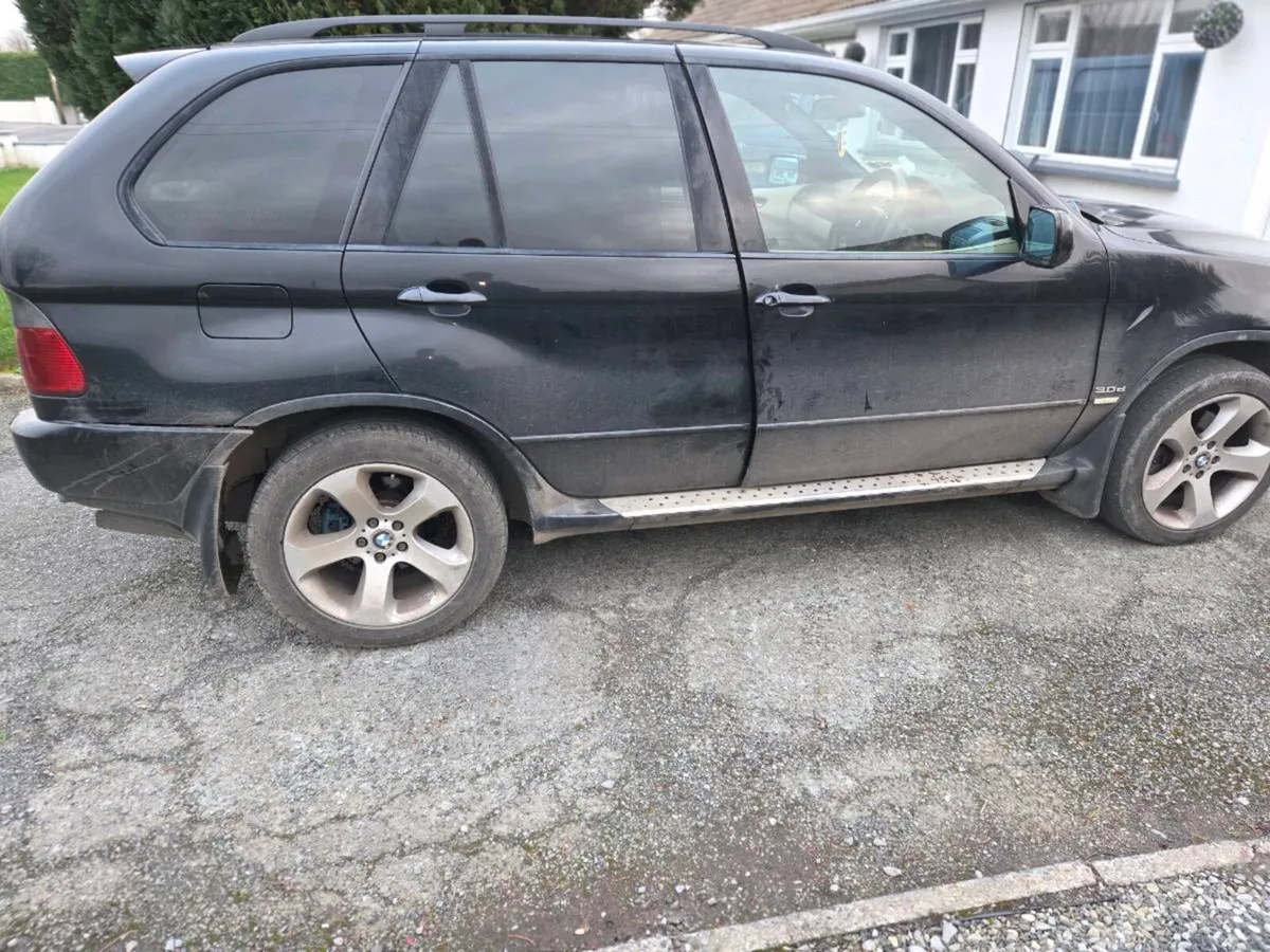 Bmw x5 - Image 1