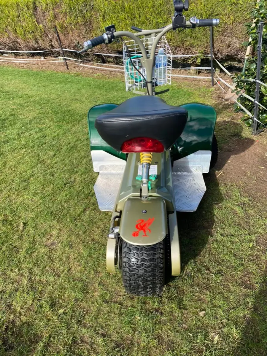 fairway Rider G3 single seat golf buggy - Image 2