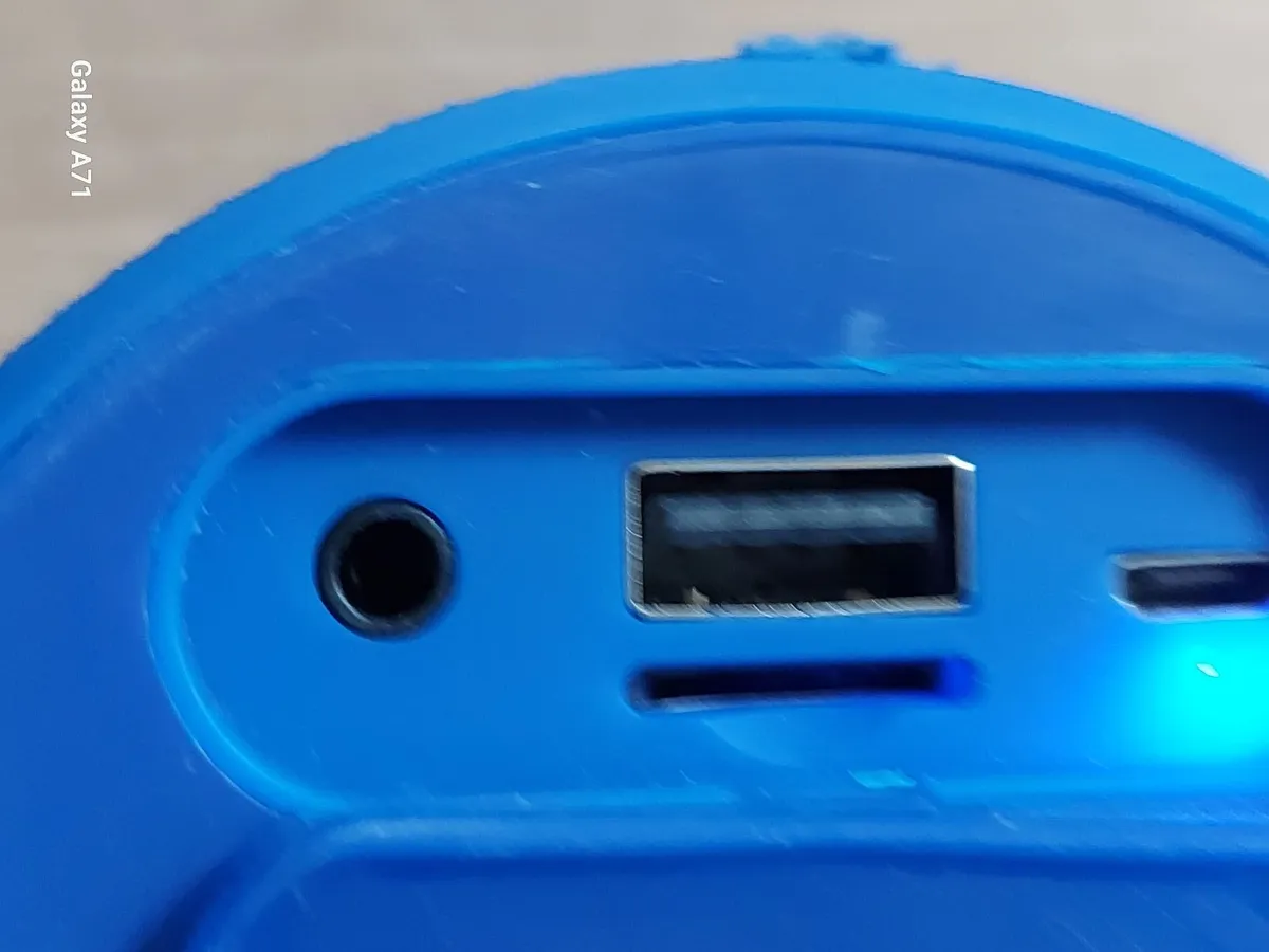 BT wireless Bluetooth Speaker - Image 4