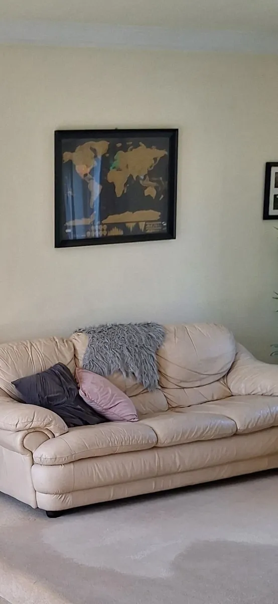 Sofa amd chairs  3 1 1 - Image 1