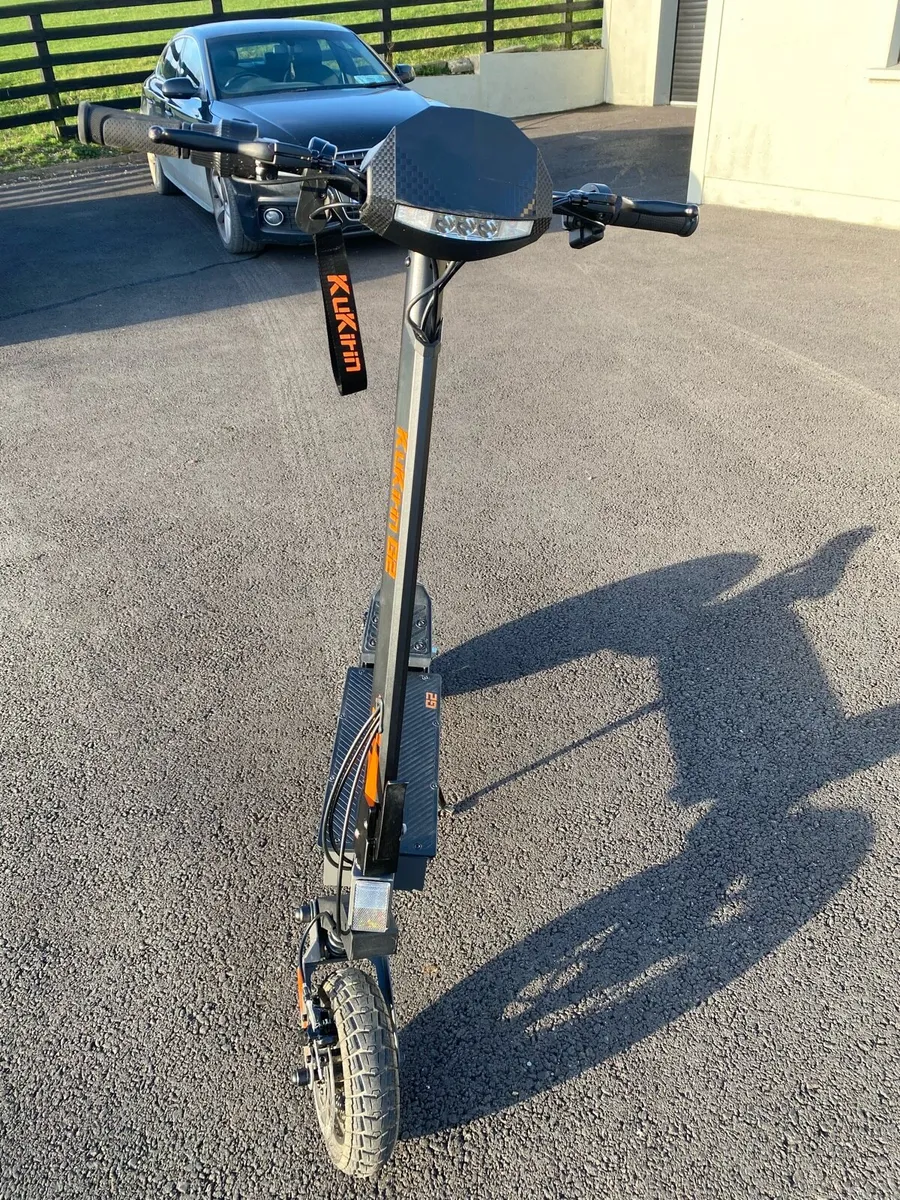 Electric scooter Kukirin G2 - Image 1