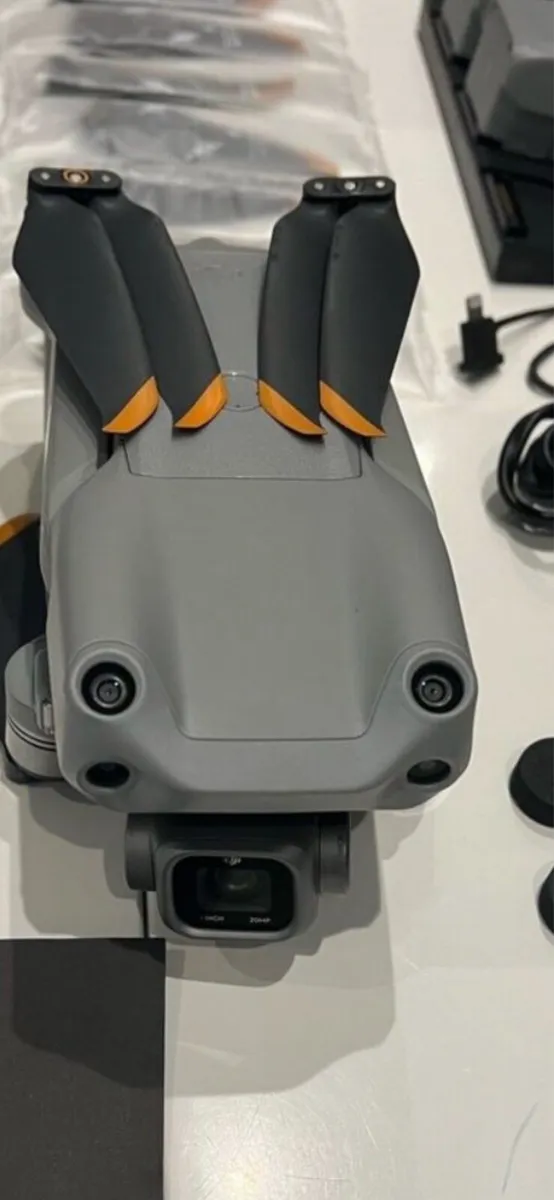 Dji air 2s in excellent condition - Image 1