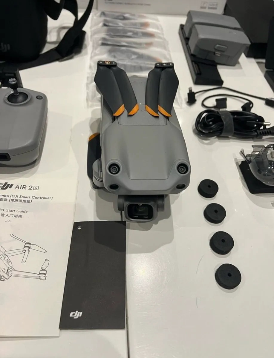 Dji air 2s in excellent condition - Image 2