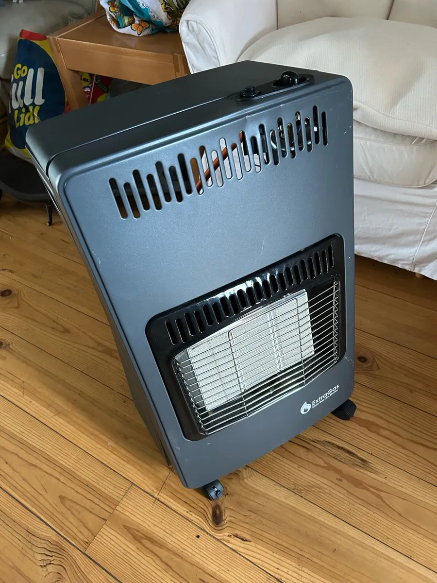 Gas heater - Image 1