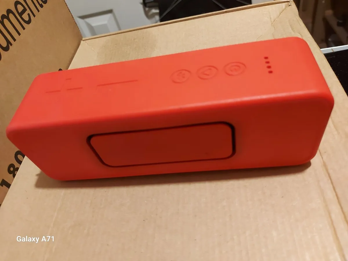 Blix 10 Bluetooth Speaker in perfect working order - Image 2