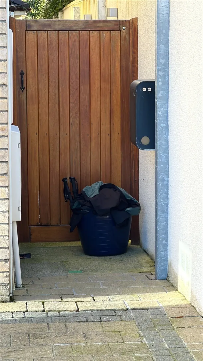 Hiking gear - Image 1