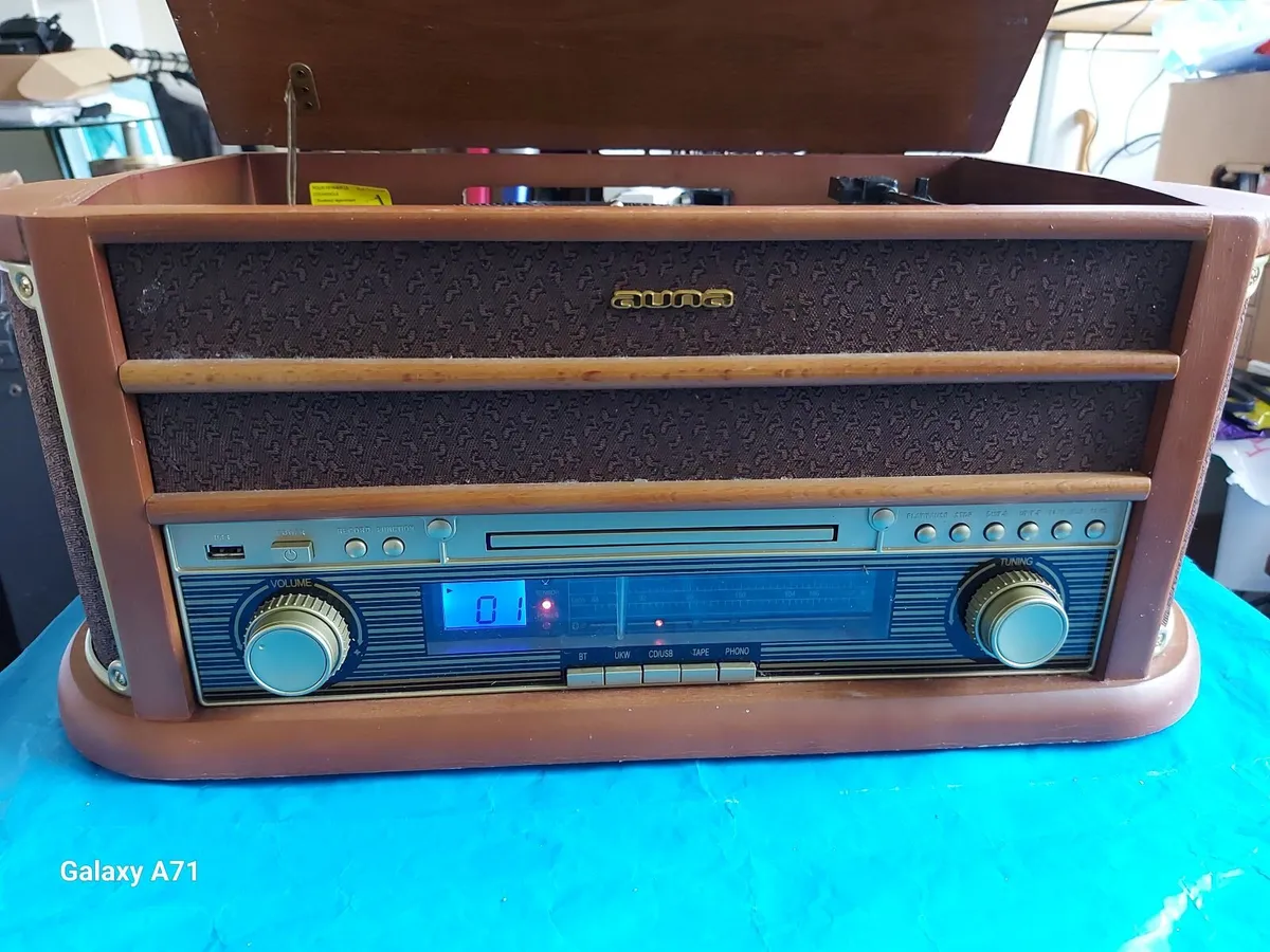 AUNA Hi Fi music system, Radio, CD, Tape, Record - Image 1