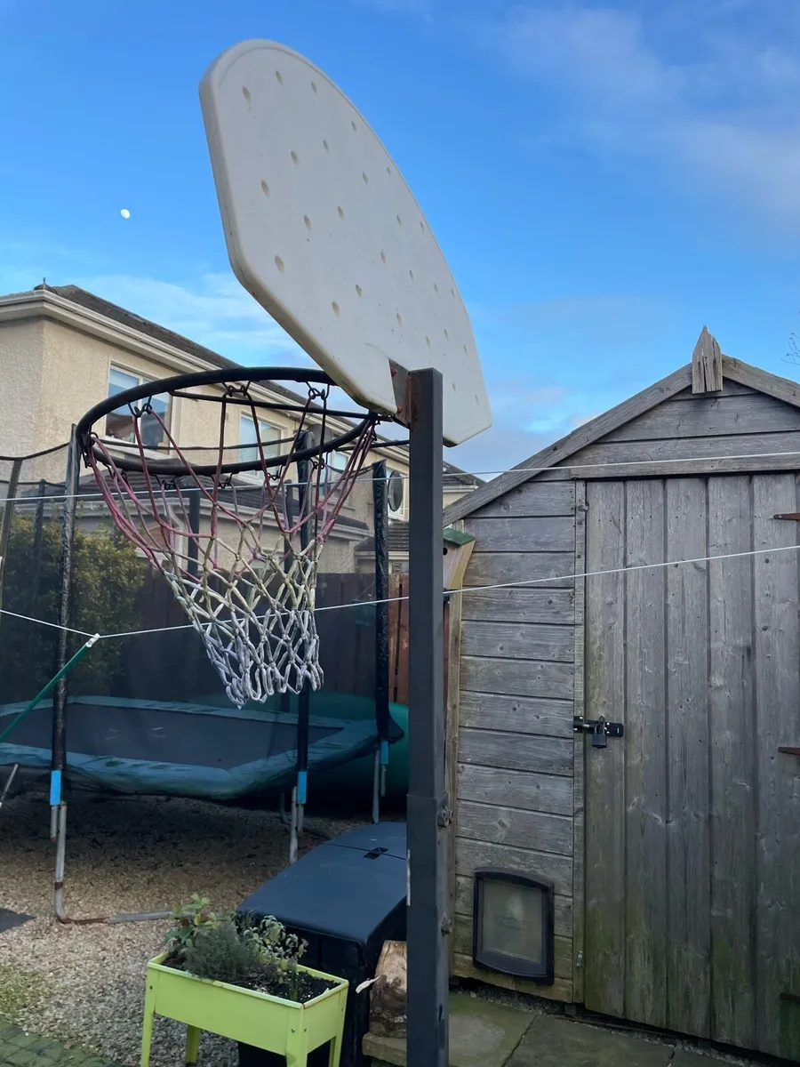Basketball hoop and stand - Image 3