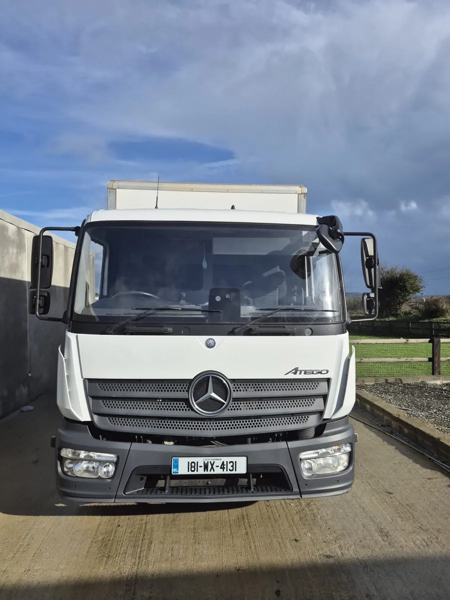 181 Mercedes Atego Truck - Image 1