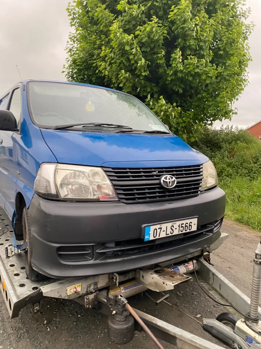 Toyota HiAce 1999 - Image 4
