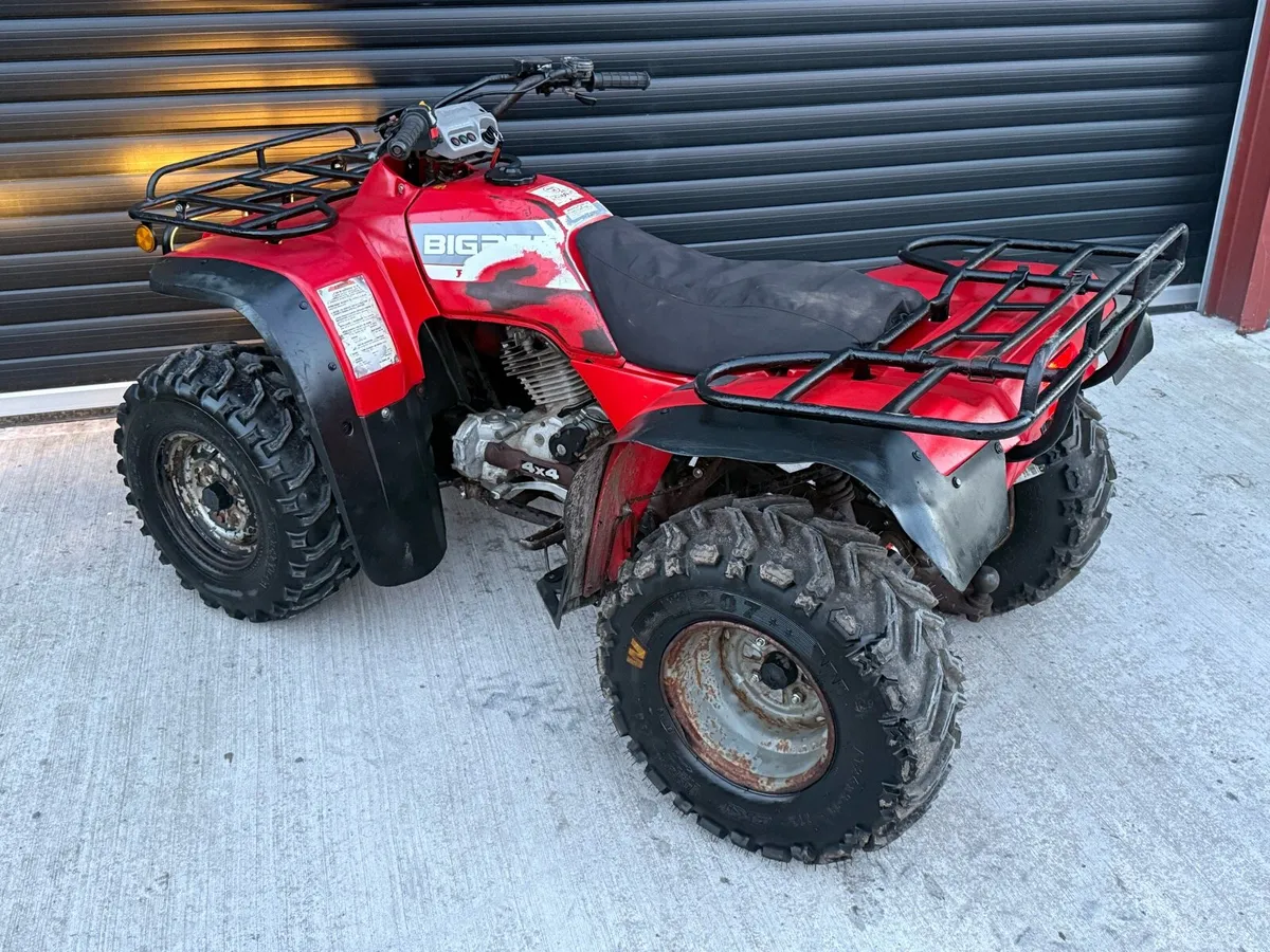 Honda bid red 4x4 - Image 4