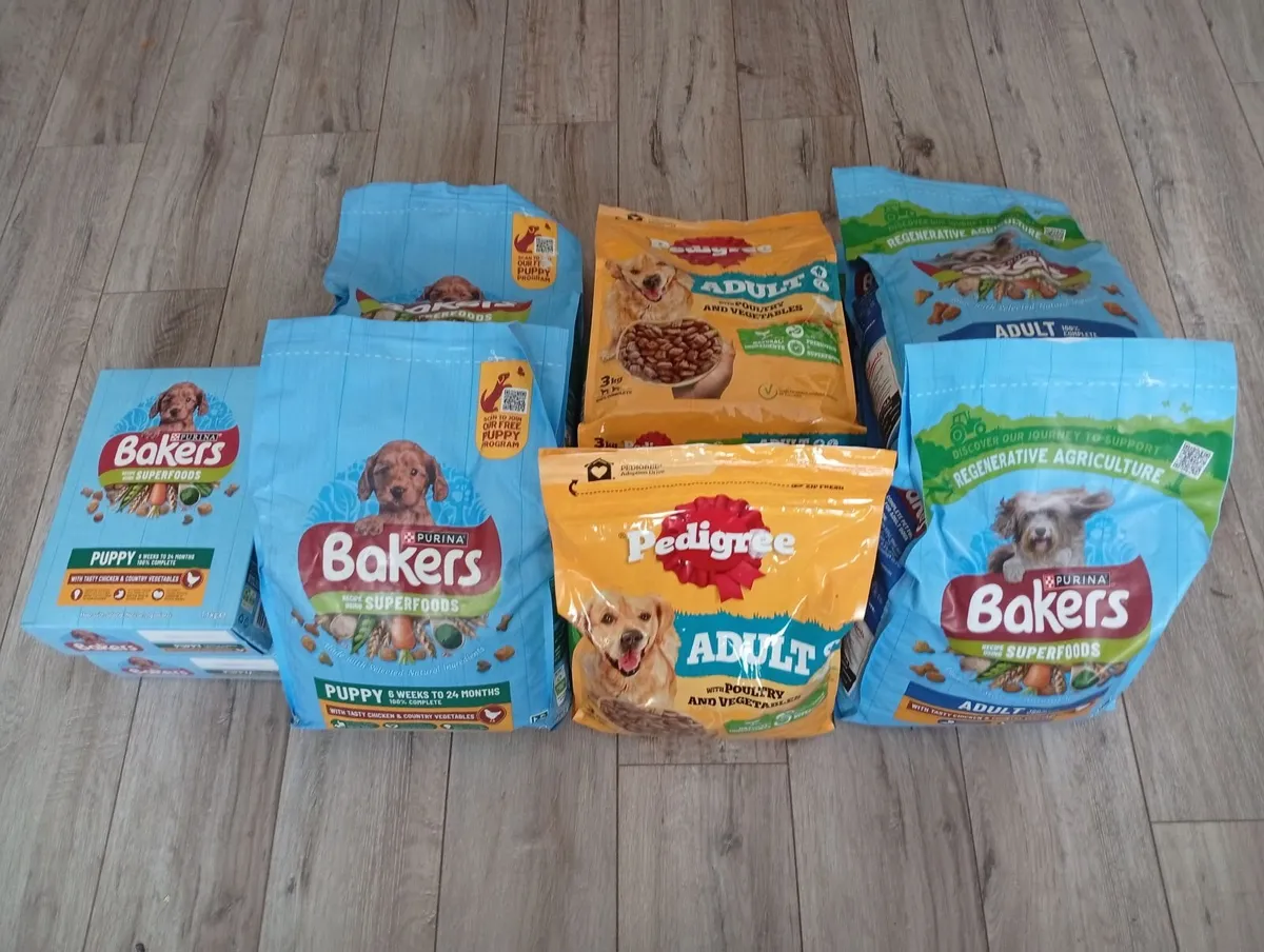 Dog & Cat Food - Image 1